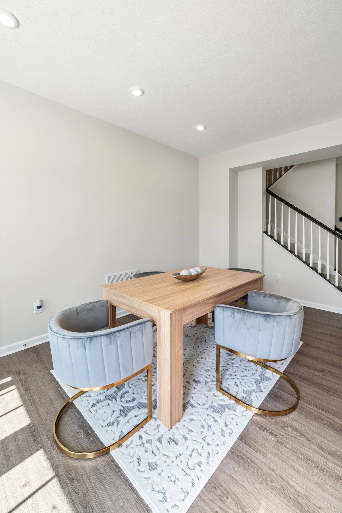 a76d0487-b2e5-4bba-9b56-21e3b3a32189